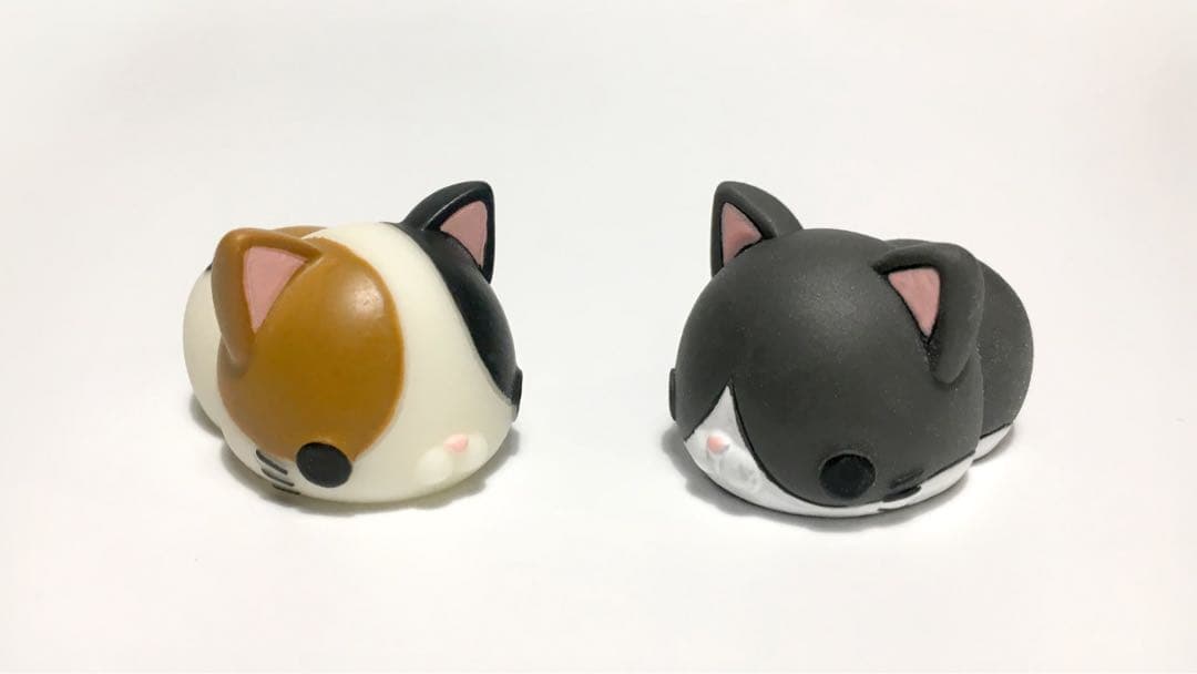 もにまるず　はちわれねこ