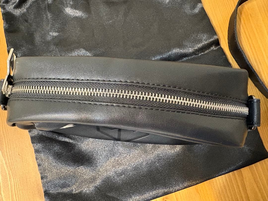 【値下げ】女王蜂 qb luxury mini bag ショルダーバッグ