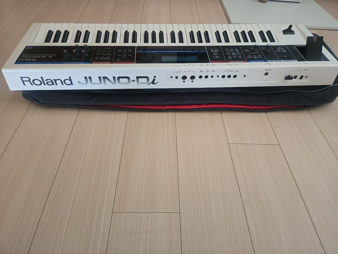 【超美品】Roland ローランド JUNO-Di キーボードホワイト