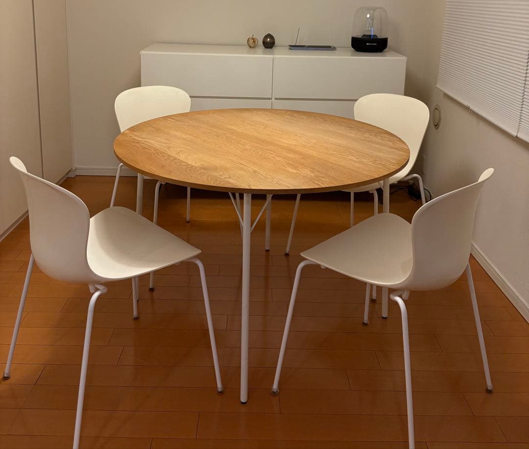 ダイニングテーブル　丸型