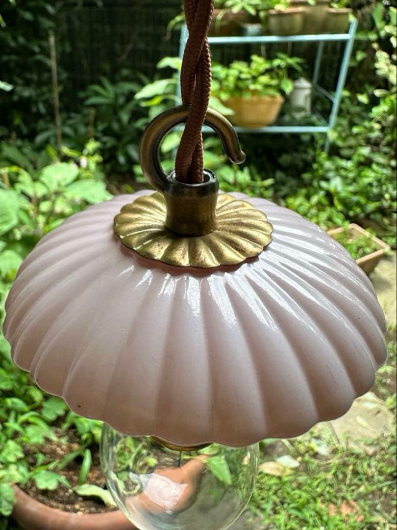 20年代 フランス アンティーク オパリンローズの可愛らしいお花アトリエランプ＊