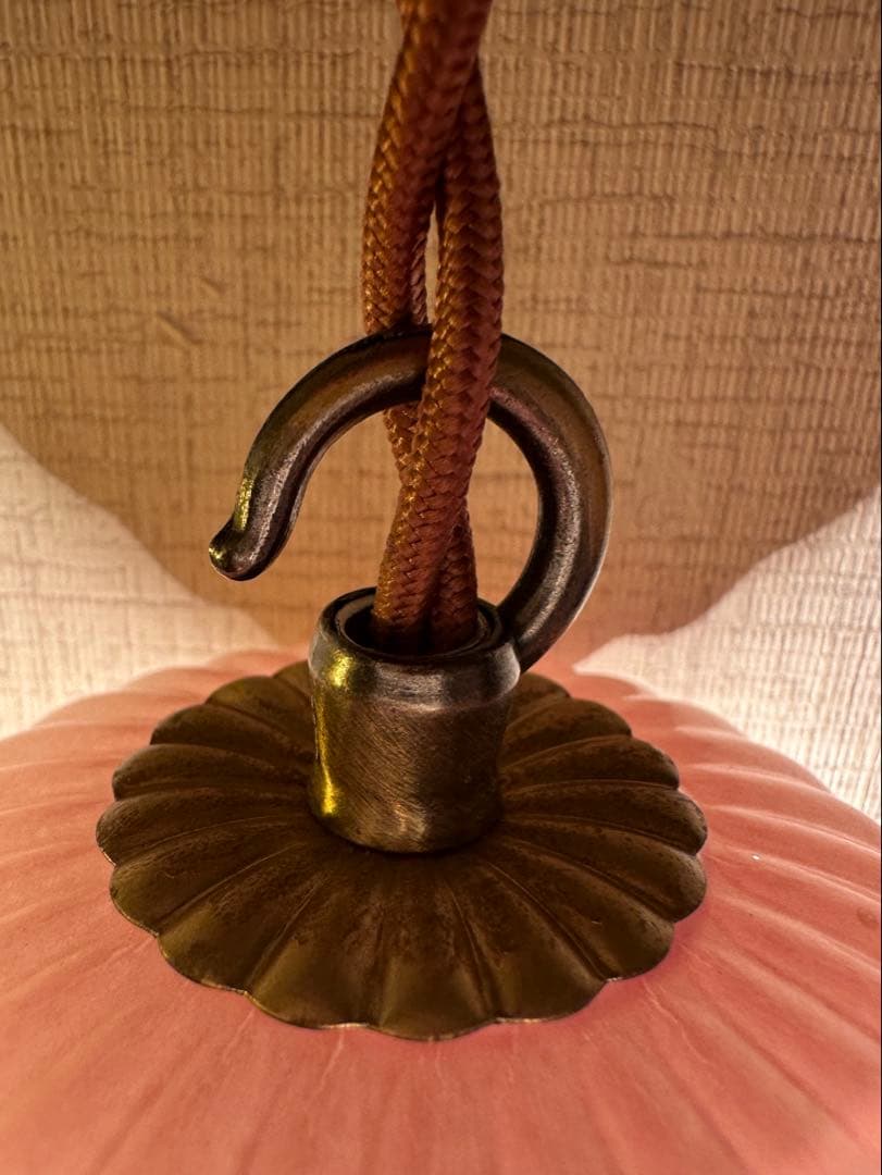 20年代 フランス アンティーク オパリンローズの可愛らしいお花アトリエランプ＊