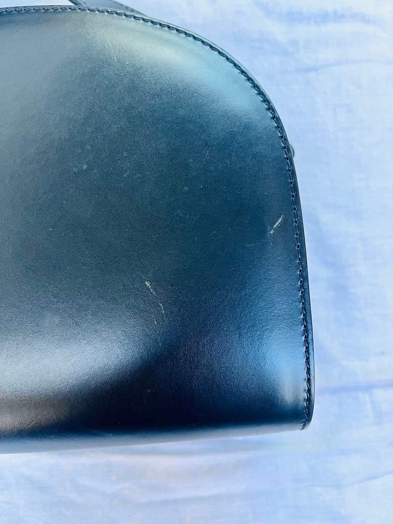 ピーマン☆A.P.C. ハーフムーン　バッグ