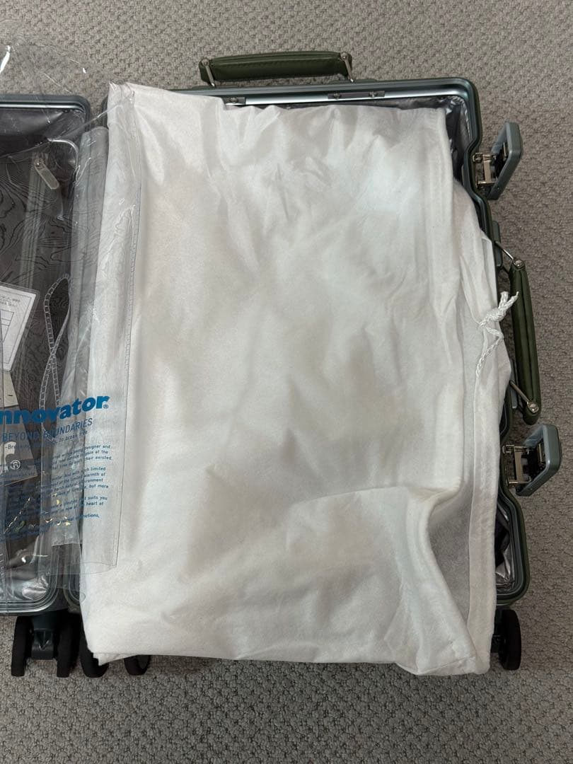 INV1811STP グリーン 36L キャリーケース