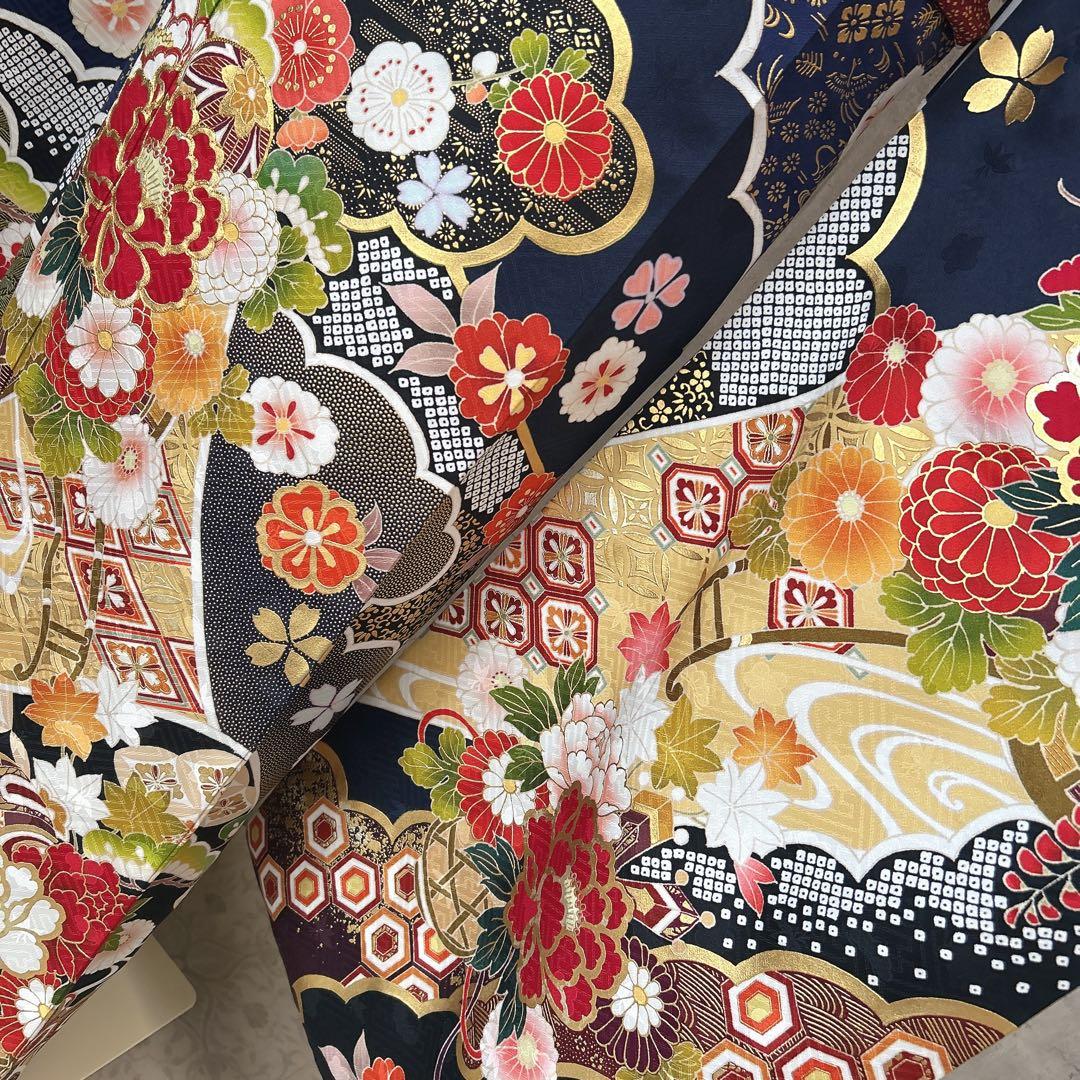 振袖　フルセット　華やか　古典柄　濃い青　豪華　金彩加工　成人式　二十歳