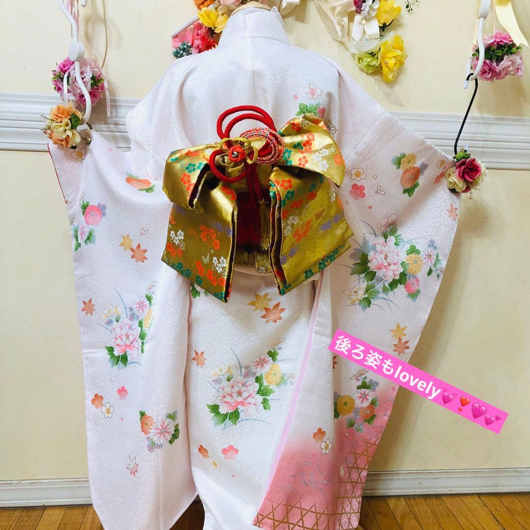 七五三七歳❣️四つ身着物未使用⭐︎白地に花々金彩煌びやか絢爛⭐︎完全フルセット銘品