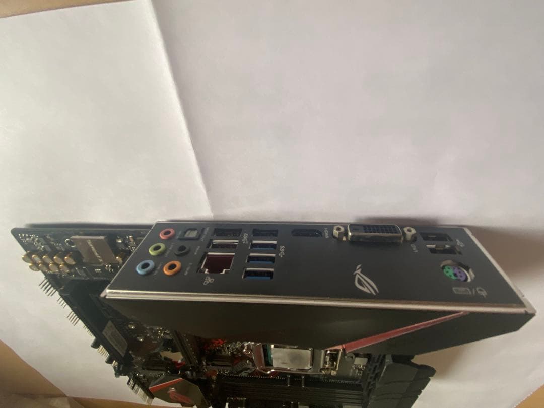 ASUS ROG STRIX B365ーGマザーボード、CPUまとめ売り