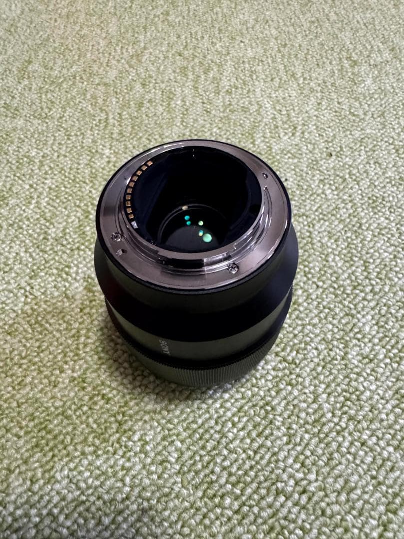 新品同様　 SONY FE 85mm F1.8