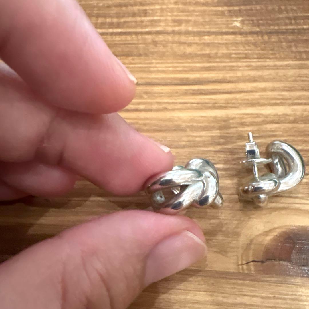 ボッテガ　ヴェネタ　ノット　ピアス　シルバー