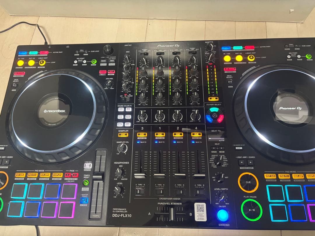 Pioneer DDJ-FLX10 DJコントローラー