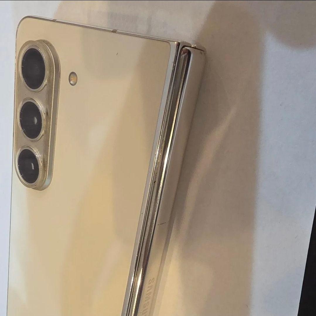 値下げ　Galaxy z fold 5 512GB 中古品 SIMフリー 韓国版