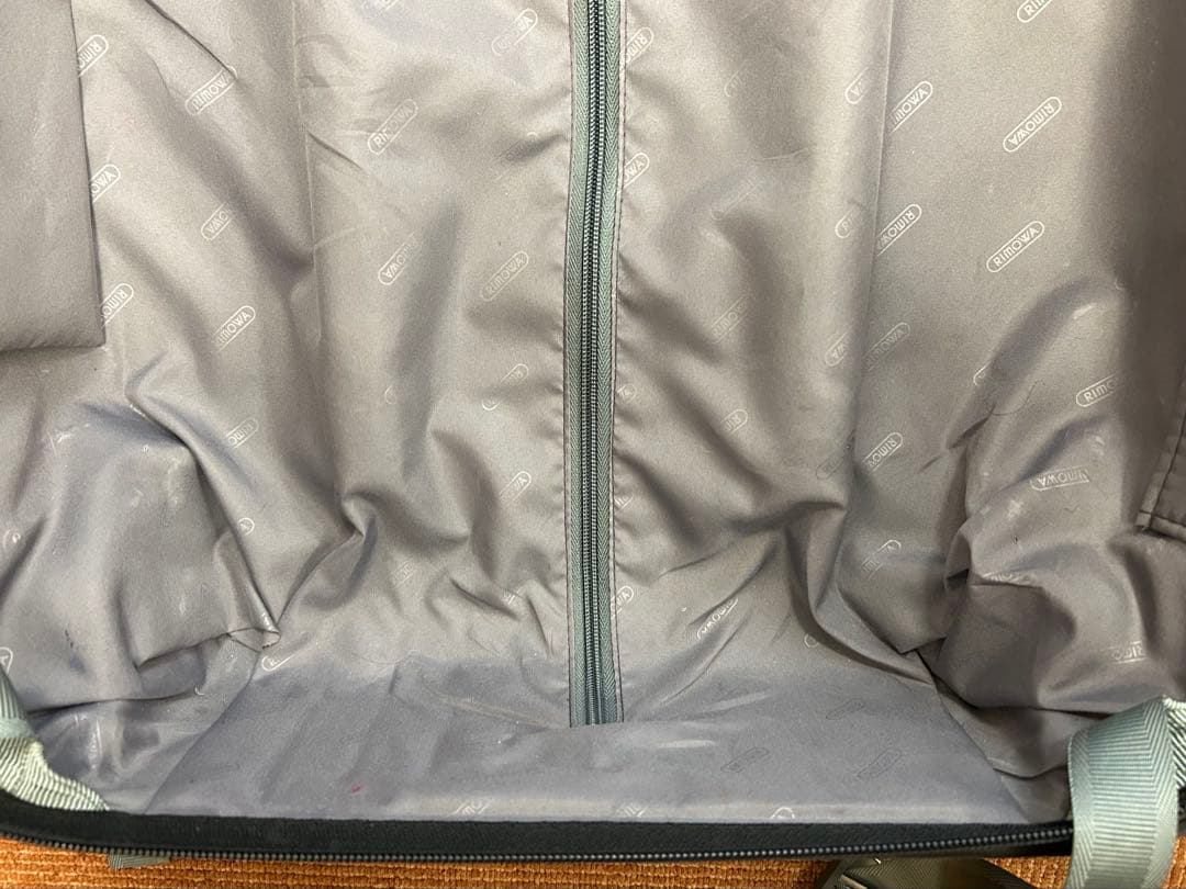 【RIMOWA リモワ】機内持ち込みサイズSALSA サルサ(2輪 /ブラック)