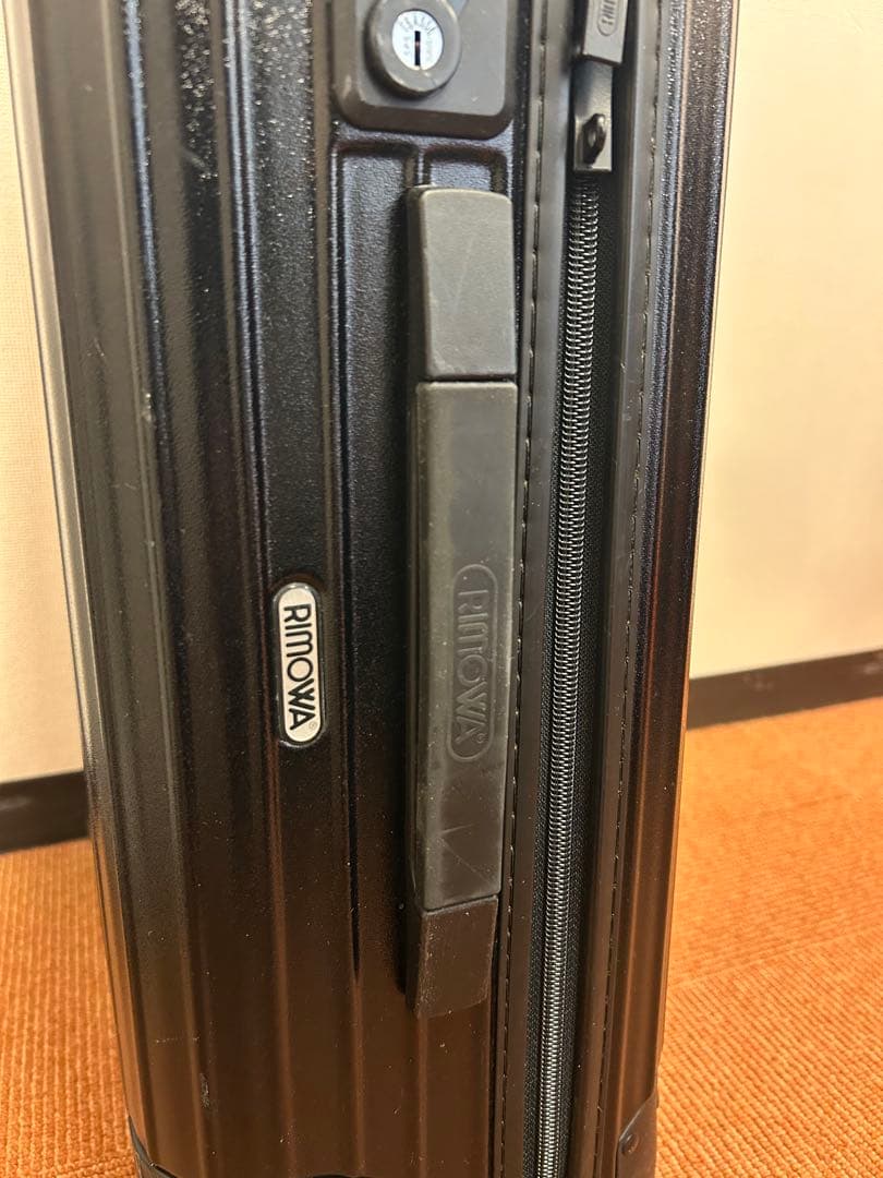 【RIMOWA リモワ】機内持ち込みサイズSALSA サルサ(2輪 /ブラック)