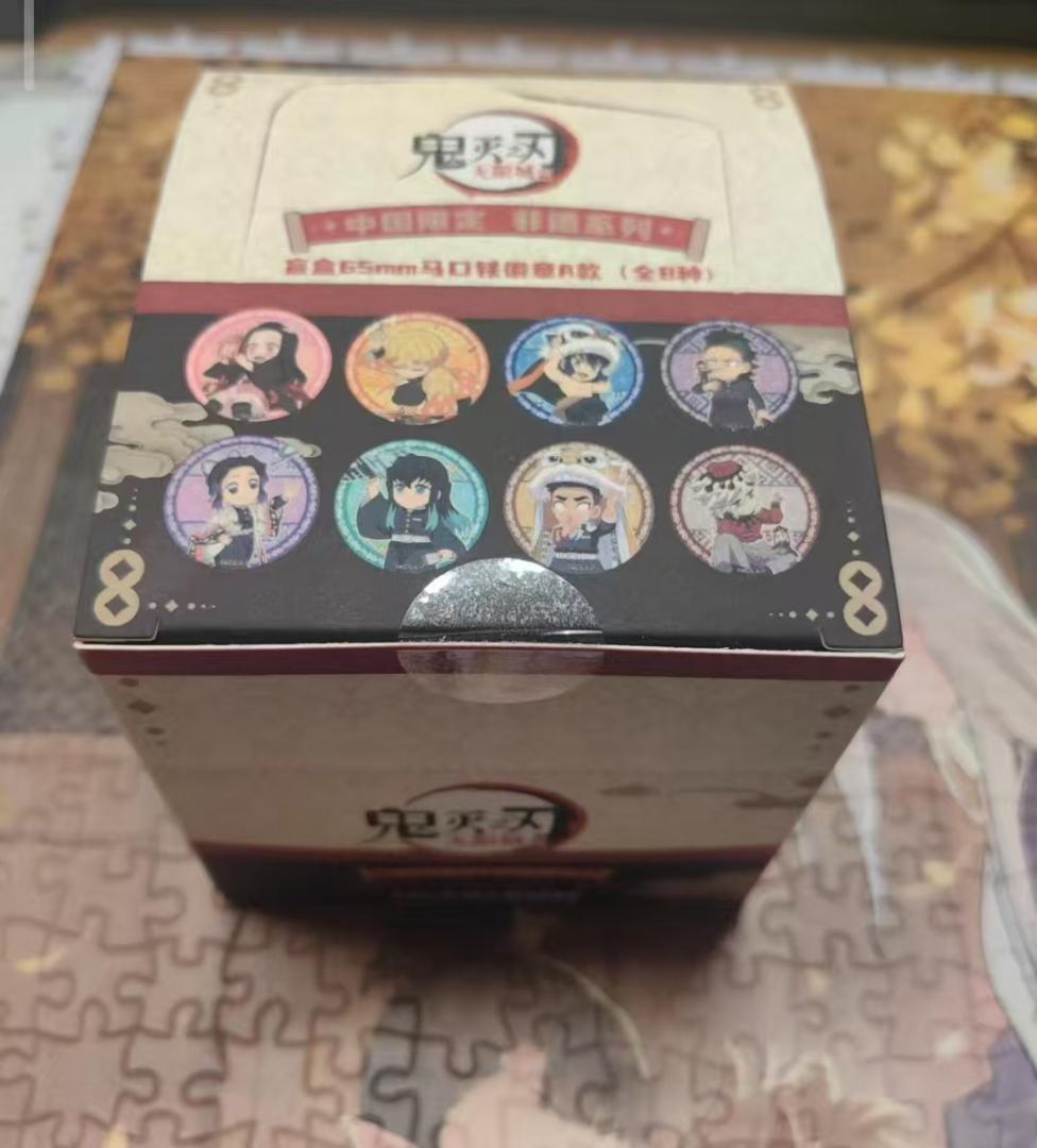 鬼滅の刃 中国限定グッズ 缶バッジ A ver. BOX(8個入り)