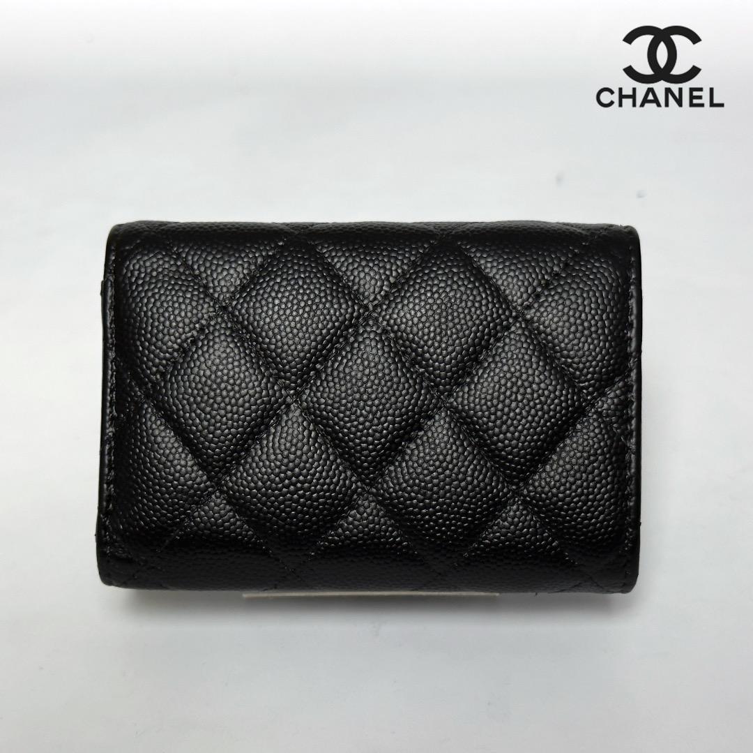 正規品　新型タイプ　シャネル　マトラッセ　ゴールド金具　Wホック　三つ折り財布