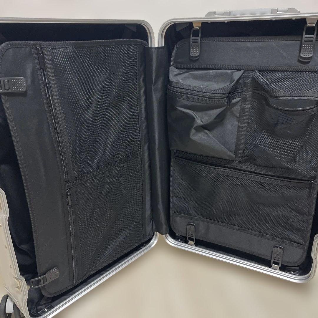 メルセデスベンツオリジナル　キャリーケース　65L