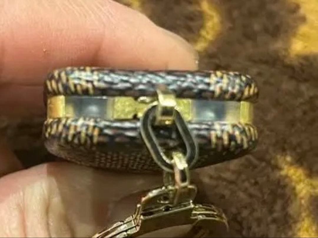 ルイヴィトンダミエパターン ライト付きキーホルダー付き