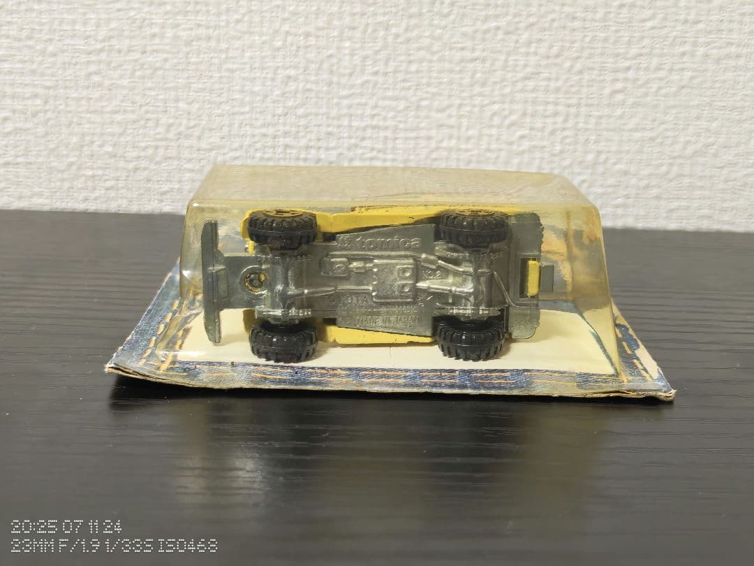 TOMICA　トミカ　トヨタ　ランドクルーザー　ベージュ　ブリスターパック