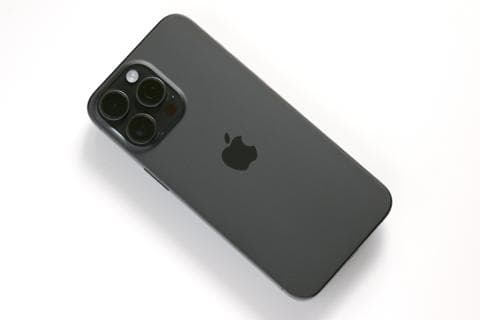 Apple iPhone 15 ブラック