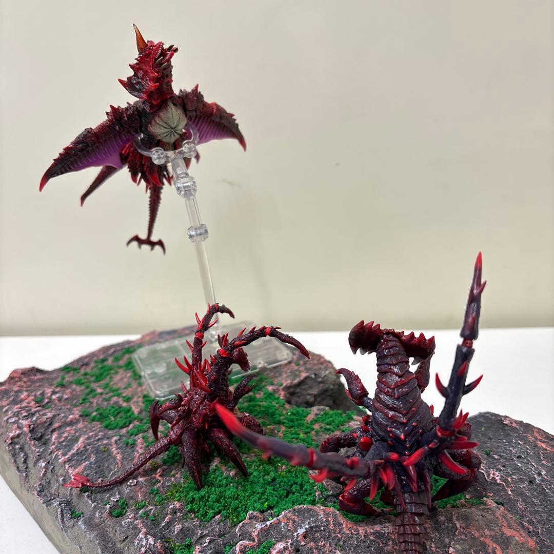 S.H.MonsterArts　デストロイア 　エボリューションセット