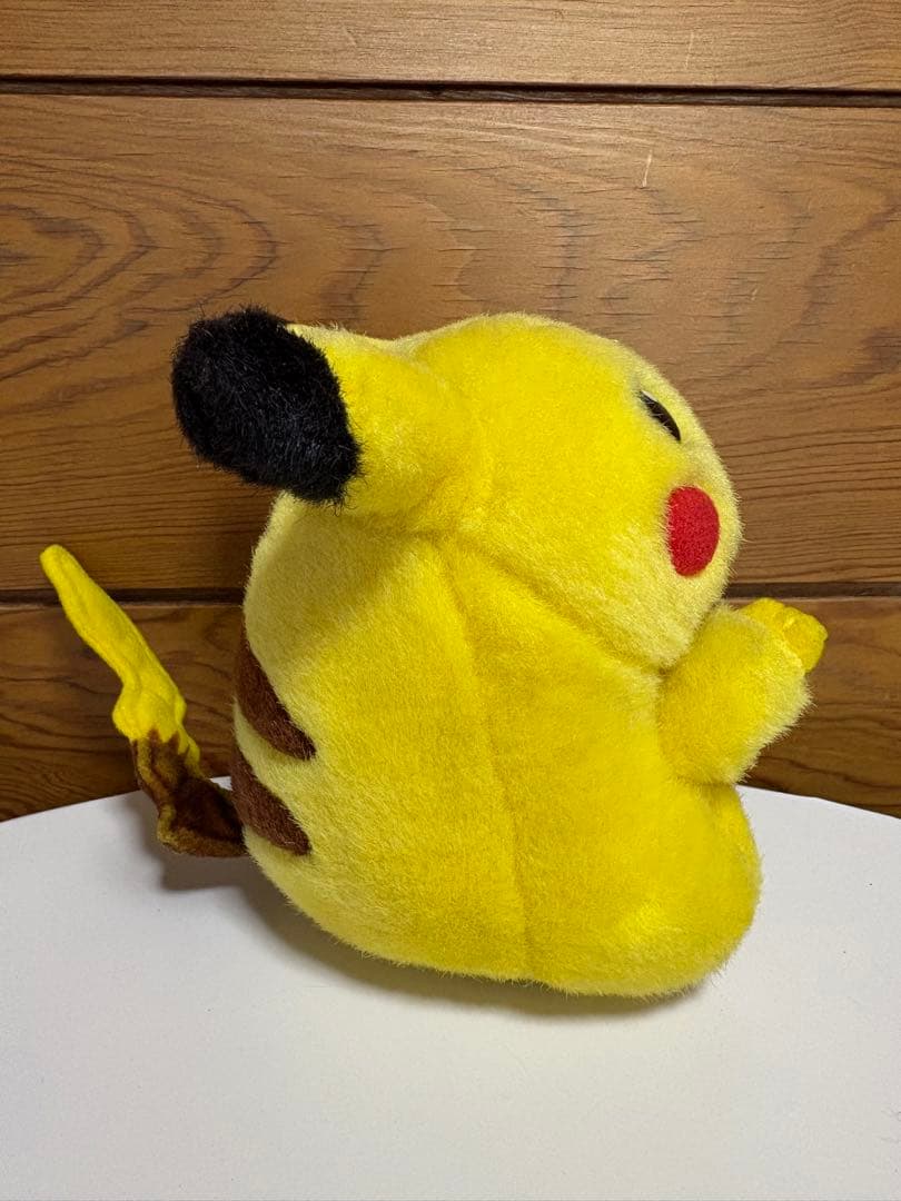 お腹を押すと鳴くピカチュウ　初期