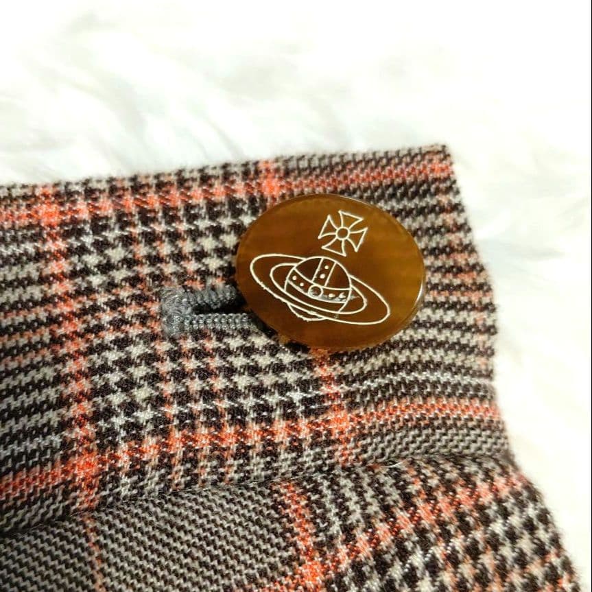 ヴィヴィアン　スカート　ウール　プリーツ チェック　オーヴボタン　裏地ロゴ　L