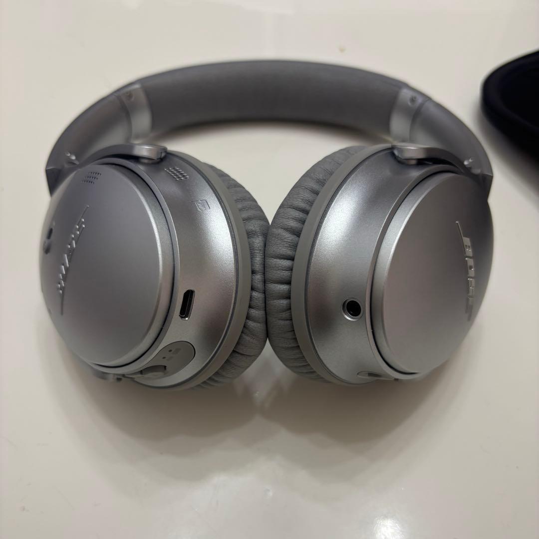 Bose ワイヤレスヘッドホン シルバー
