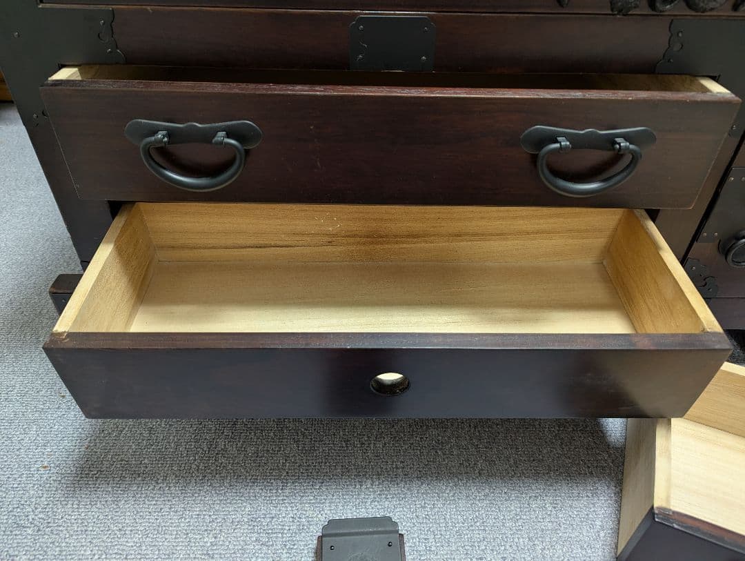 古民家家具 車箪笥 和ダンス　タンス アンティーク家具　民芸家具