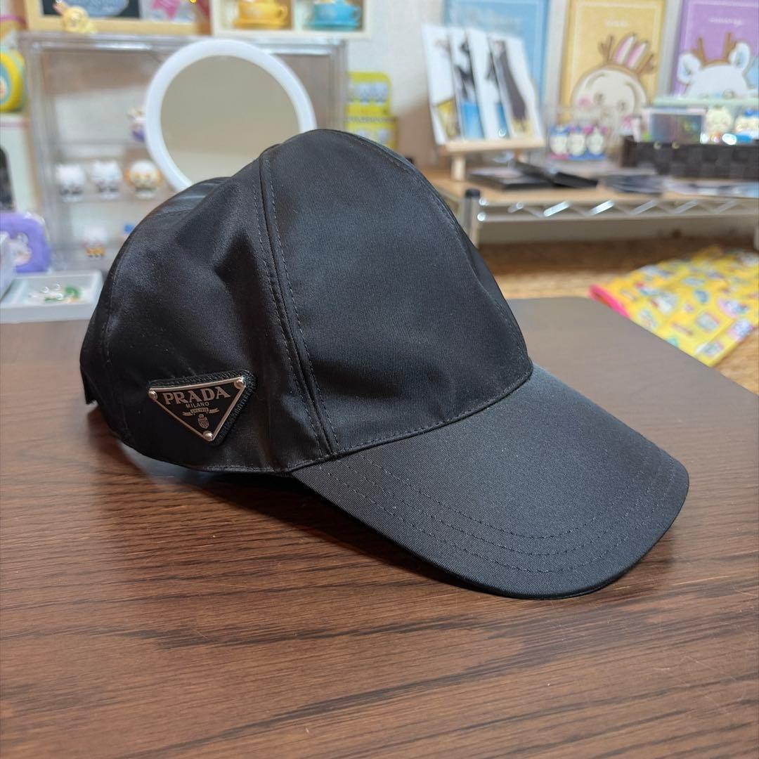 PRADA ブラック キャップ