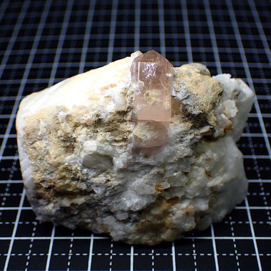 【パキスタン/カトラン産】ピンクインペリアルトパーズ