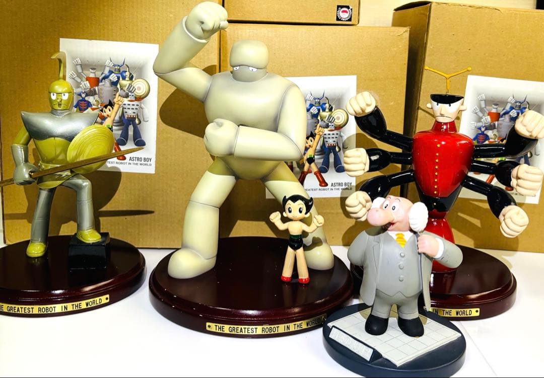 地上最大のロボット　フィギュア　手塚治虫ワールド　グッズ　ASTRO BOY