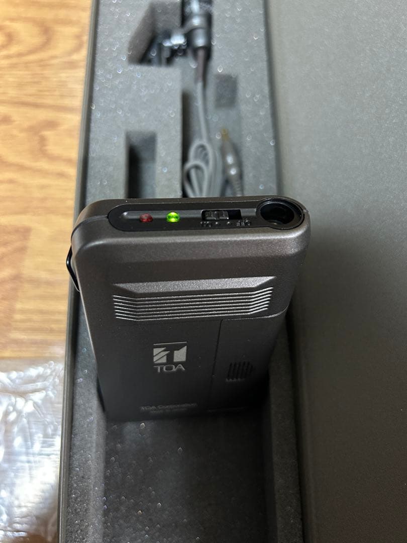 TOA ワイヤレスマイク　タイピン型　　WM-350-B11