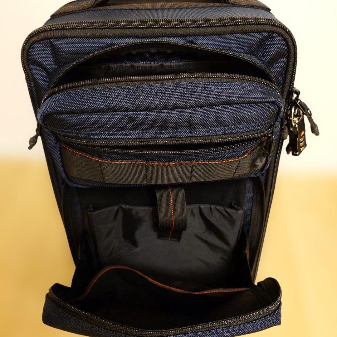 イノベーター INNOVATOR ソフトキャリーケース ネイビー