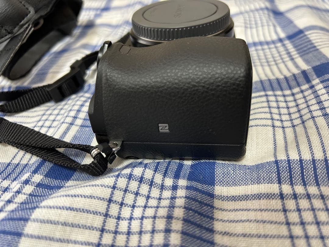 【大特価】【極美品】α6400 ボディ シャッター3208回 元箱付 動作良好