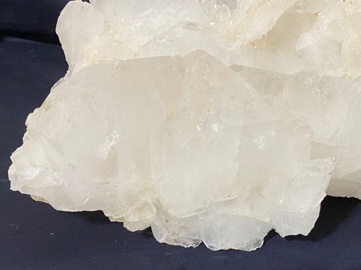 ファーデンクォーツ　6.89kg 天然石