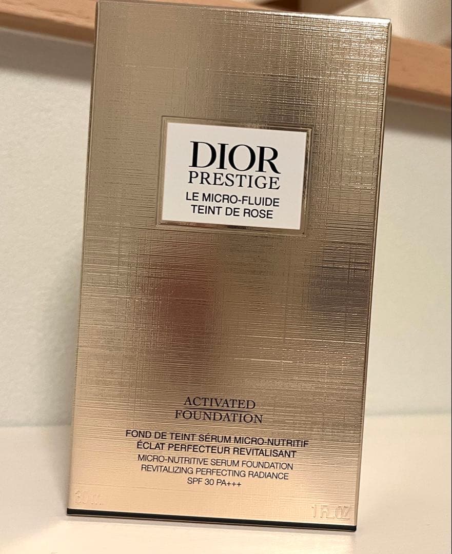Dior プレステージル マイクロ フルイド タン 1N ニュートラル 30mL