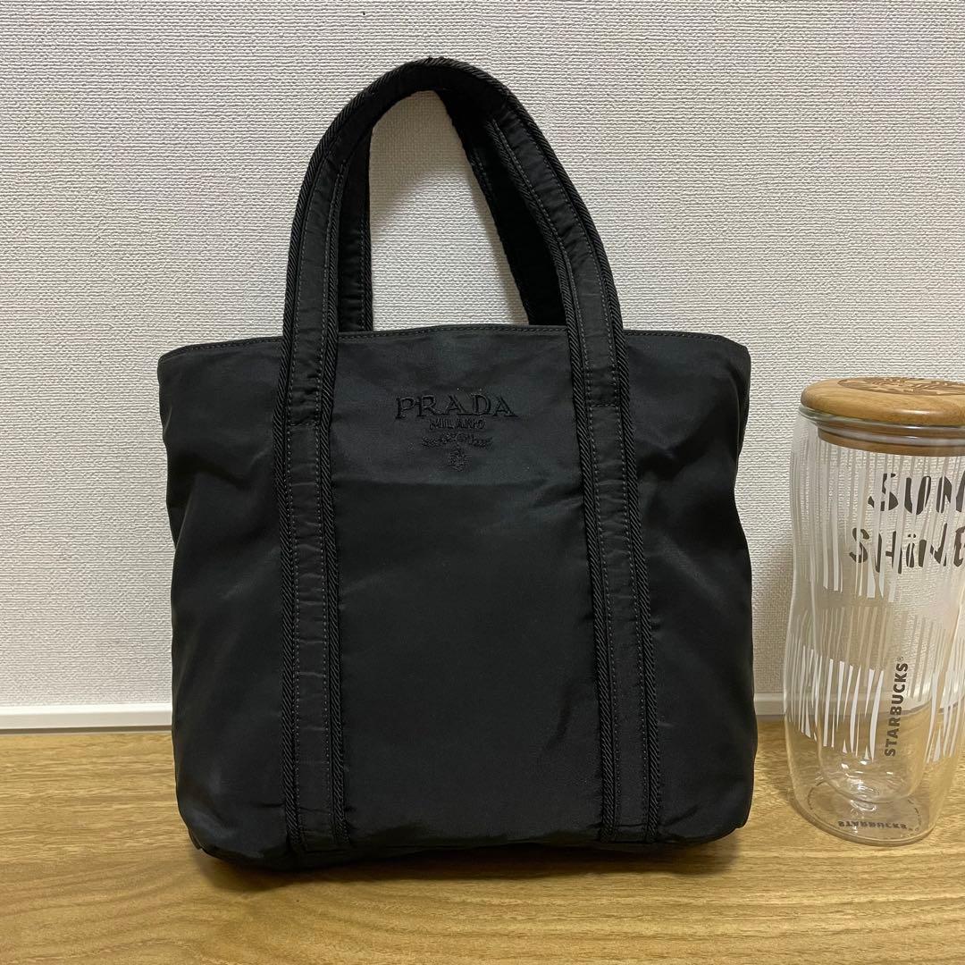 《美品》PRADA（プラダ）ナイロン ハンドバッグ ブラック 黒