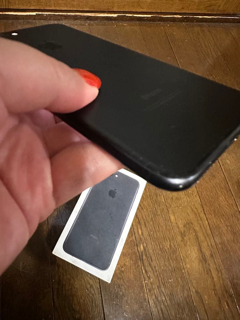 Apple iPhone 7 Plus 32GB SIMフリー　ブラック 本体