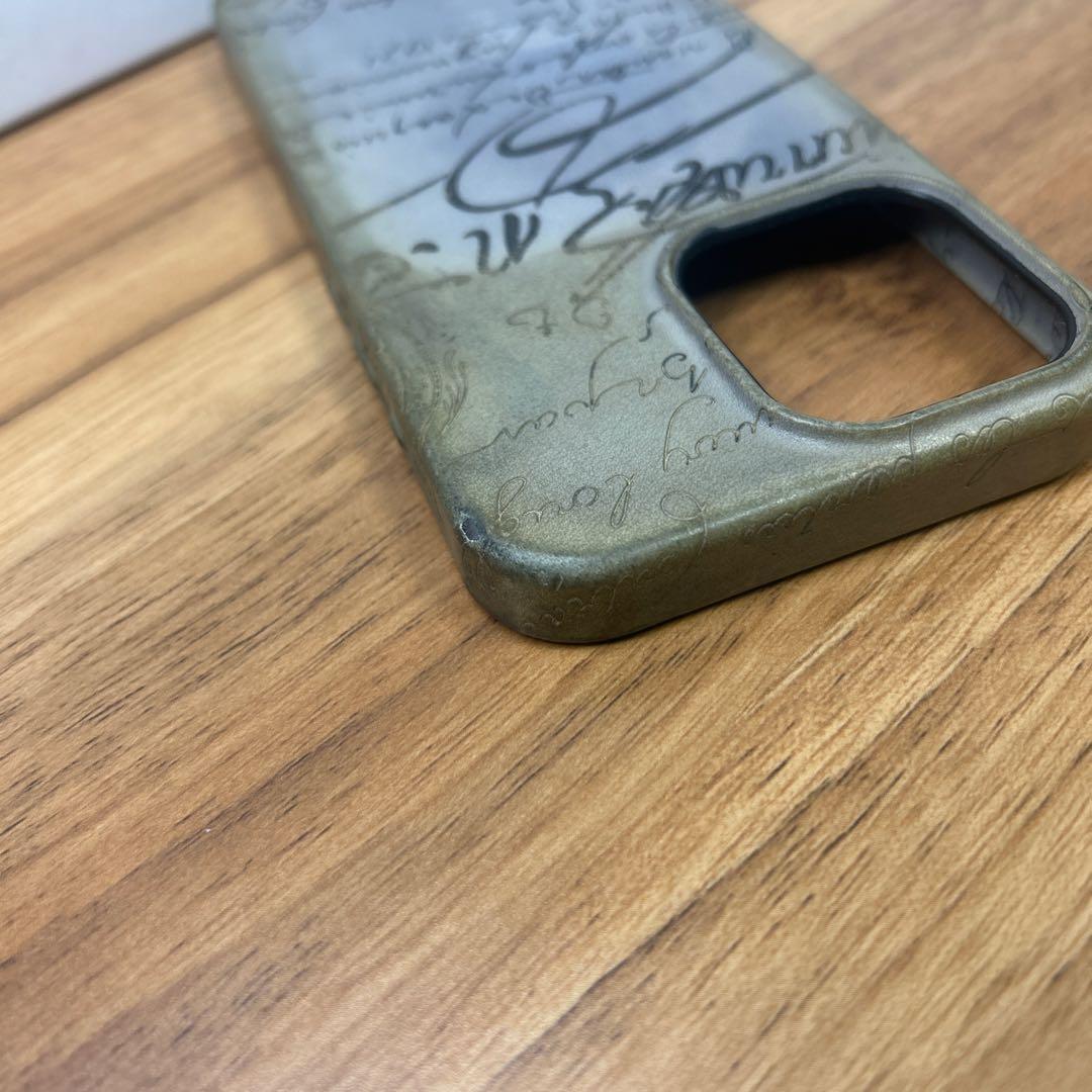 BERLUTI iPhone16 promaxスクリットレザー ライトアルミニオ