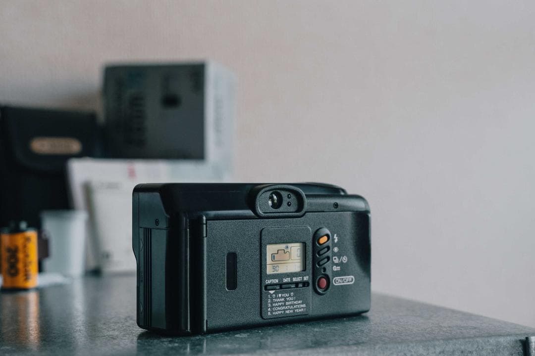 届いて5分で撮影できる！Canon Ab Zoom76 フィルムカメラセット♪