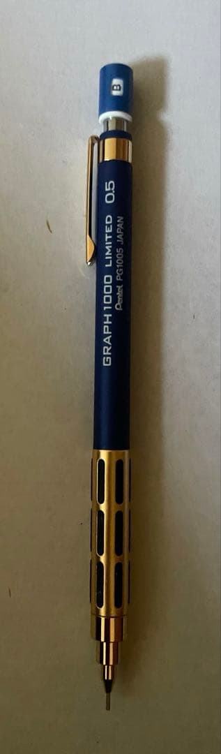 ペン11本とロール筆箱まとめ売り オレンズネロ・プロユース171