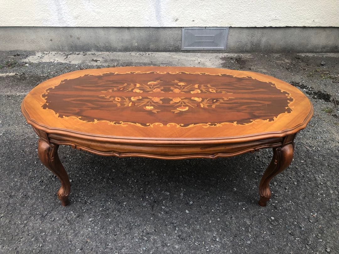 イタリア製　象嵌テーブル　コーヒーテーブル　ダイニングテーブル　猫脚　オシャレ