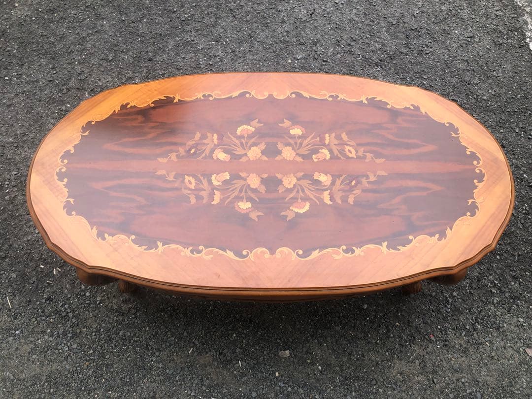 イタリア製　象嵌テーブル　コーヒーテーブル　ダイニングテーブル　猫脚　オシャレ