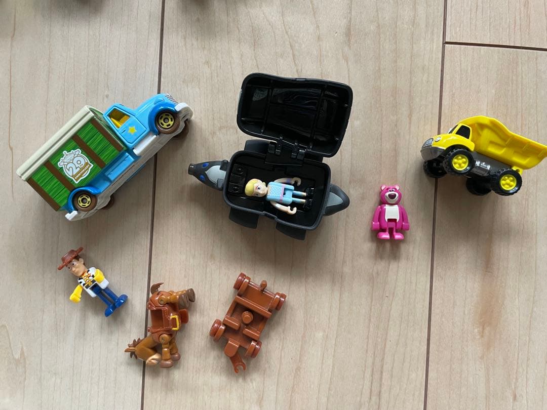 【トイストーリー 】トミカ　ミニカーセット 15点