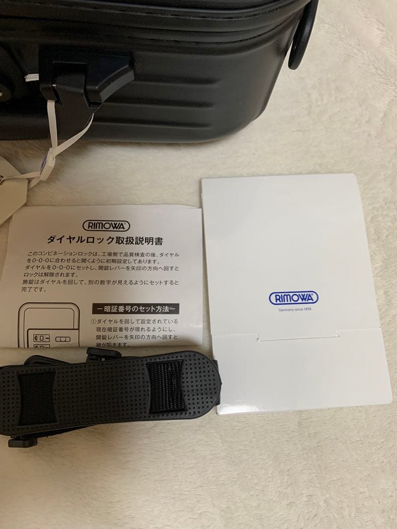 新品未使用　リモワ RIMOWA キャリーバッグ サルサ ハンドケース 23L