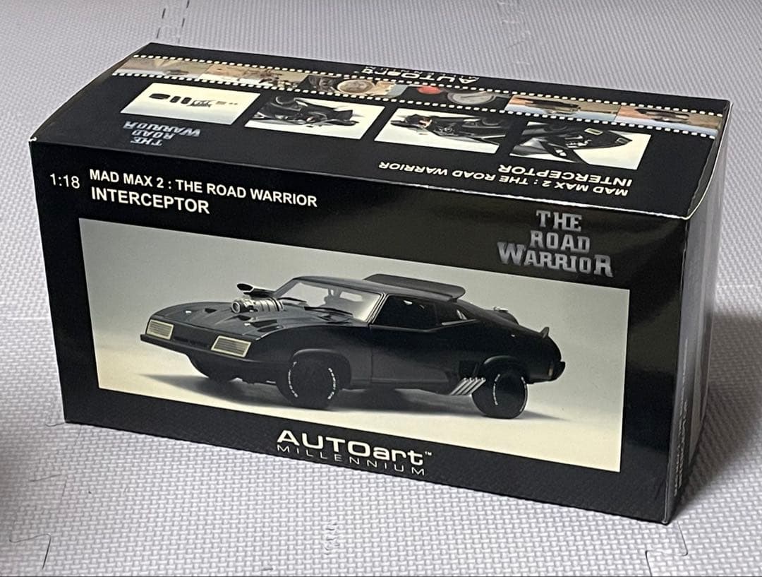 AUTOart　マッド・マックス２　インターセプタ―　1/18
