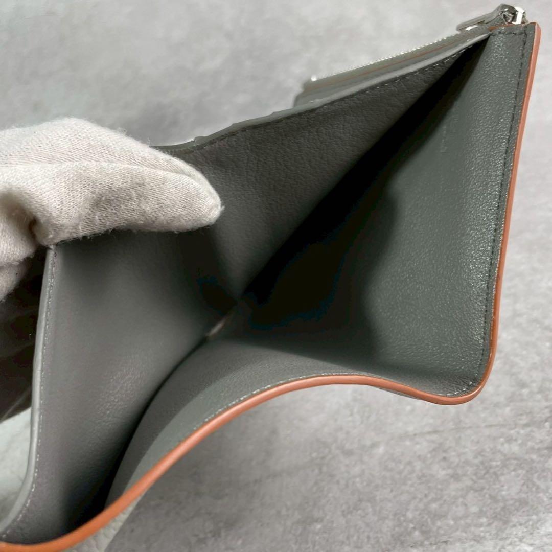 【大人気】 ロエベ トライフォールド アナグラム タン 三つ折り財布 グレー