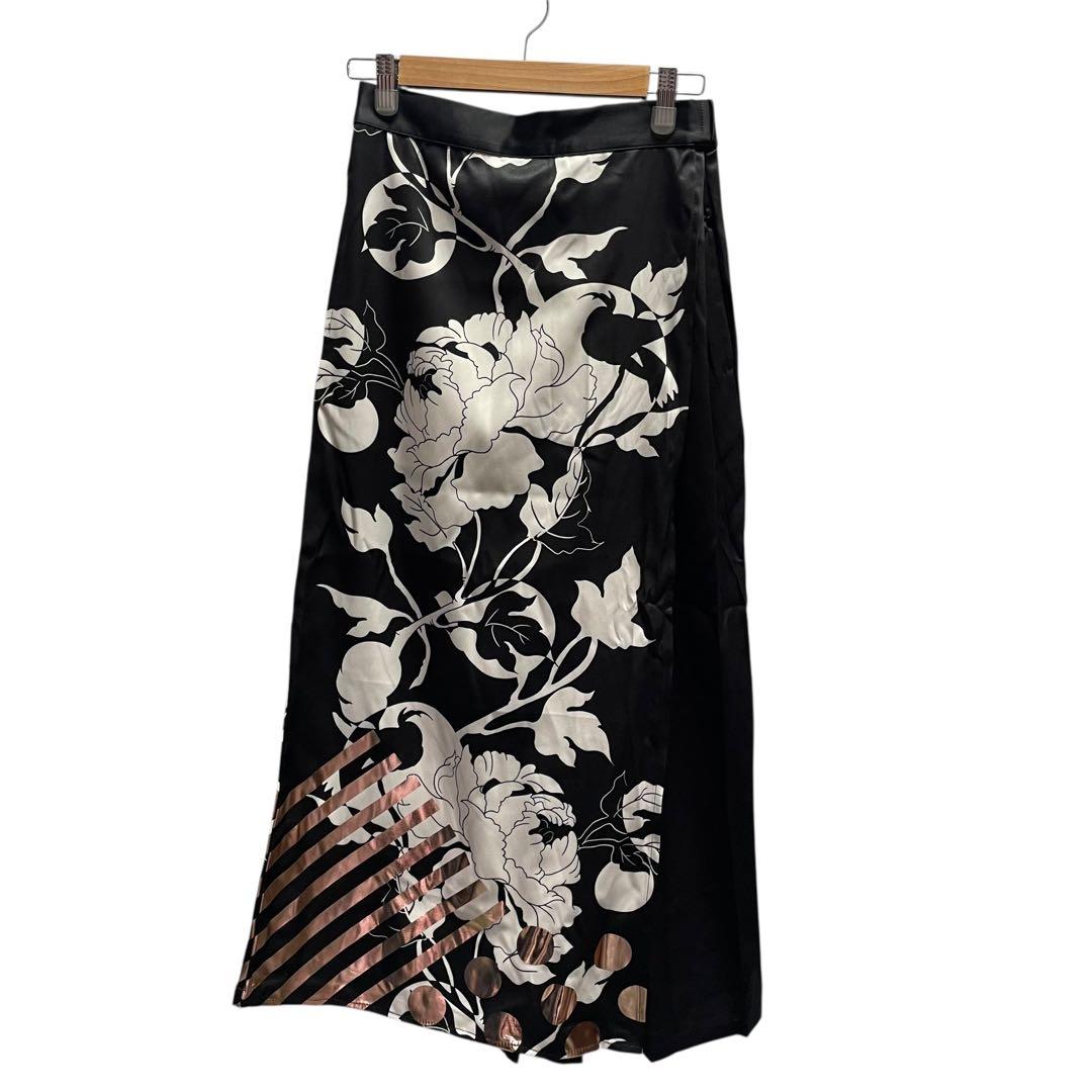 【新品未使用】倭ものやカヤ　耀う牡丹袴風パンツ　ブラック