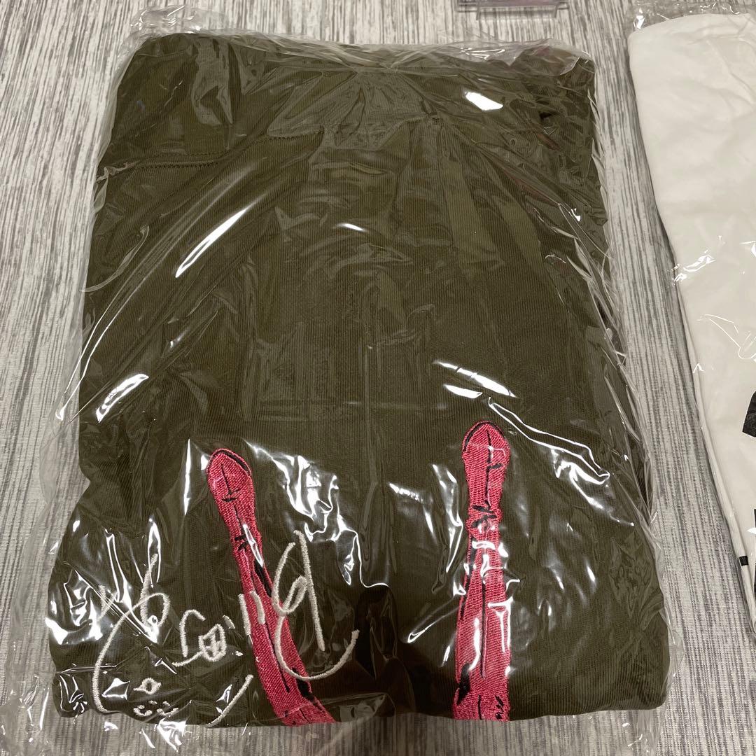 【推しの子】アイ　刺繍ジップパーカー　& アイ　Tシャツ