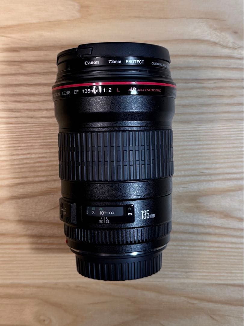 Canon EF 135mm f/2 L USM レンズ　純正保護フィルターつき